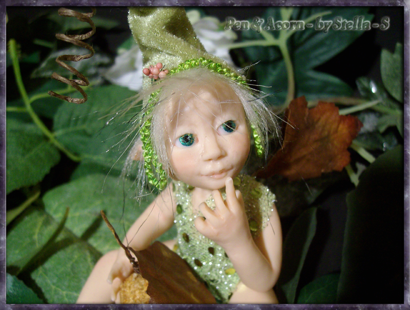 Baby Faerie Pen & Acorn back to gallery